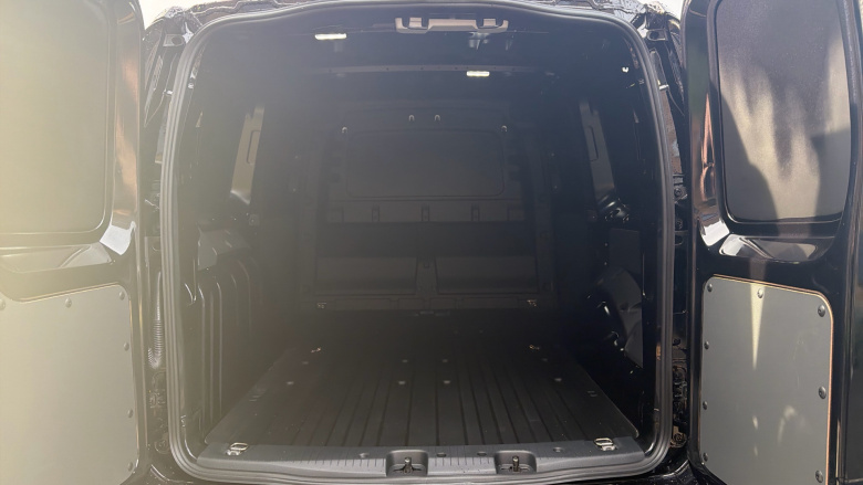 Ford Transit Connect 230 L2 Diesel 2.0 EcoBlue 102ps Limited Van